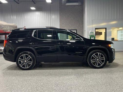 2023 GMC Acadia AWD SLT