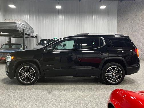 2023 GMC Acadia AWD SLT