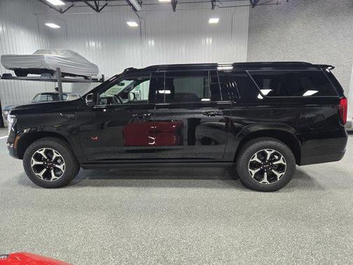 2026 GMC Yukon XL 4WD AT4