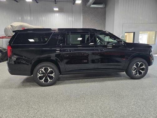 2026 GMC Yukon XL 4WD AT4