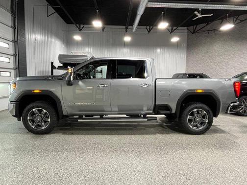 2025 GMC Sierra 3500 SLT