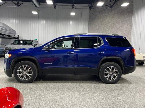2023 GMC Acadia AWD SLT