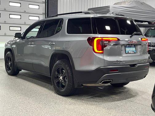 2023 GMC Acadia AWD AT4