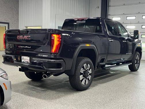 2025 GMC Sierra 3500 Denali