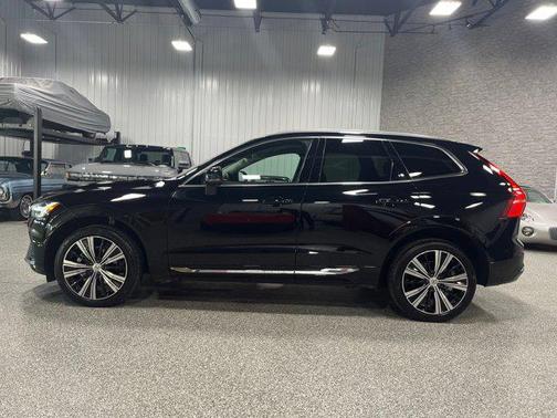 2022 Volvo XC60 B5 Inscription