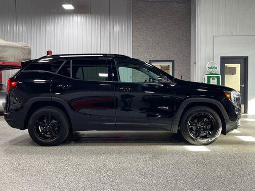 2023 GMC Terrain AWD AT4