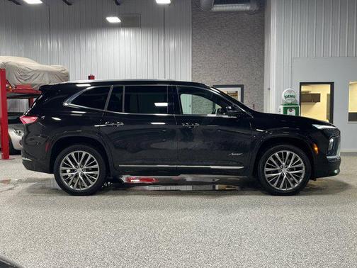 2025 Buick Enclave Avenir FWD