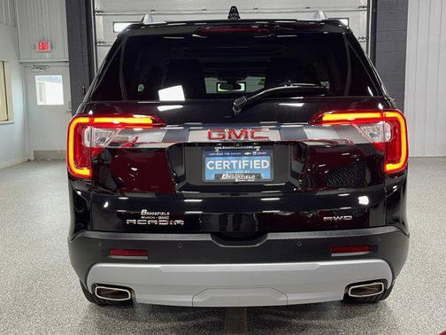 2023 GMC Acadia AWD SLT