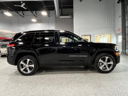 2024 Jeep Grand Cherokee Limited X