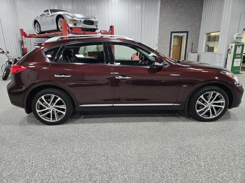 2017 INFINITI QX50 Base