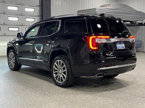 2022 GMC Acadia Denali