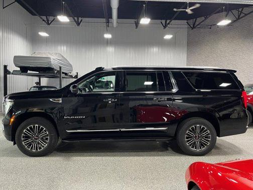 2025 GMC Yukon XL 4WD Elevation