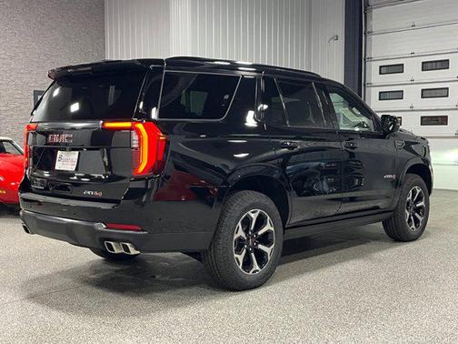 2026 GMC Yukon 4WD AT4