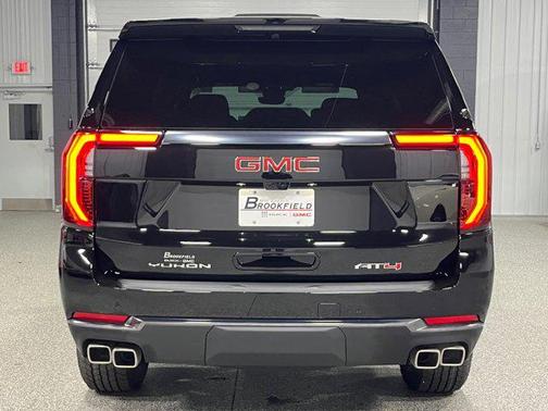 2026 GMC Yukon 4WD AT4
