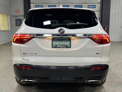 2023 Buick Enclave Essence AWD