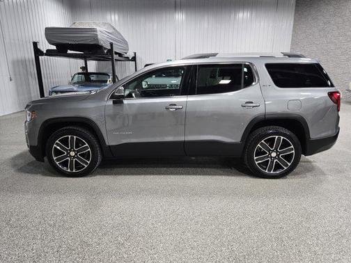 2023 GMC Acadia AWD SLT