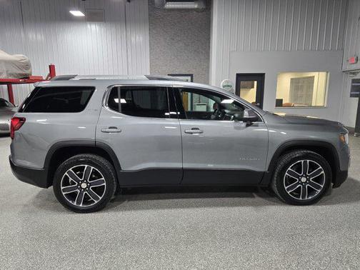 2023 GMC Acadia AWD SLT