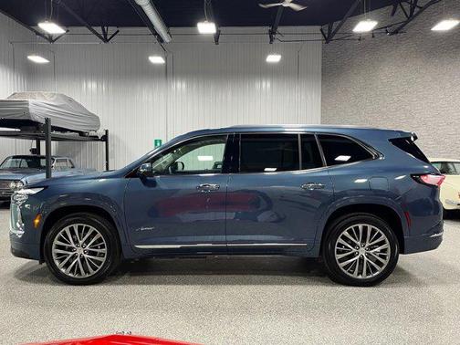 2025 Buick Enclave Avenir FWD