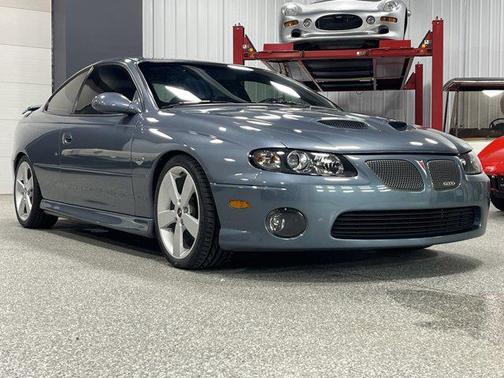 Cyclone Gray Metallic 2006 Pontiac GTO 2 Door