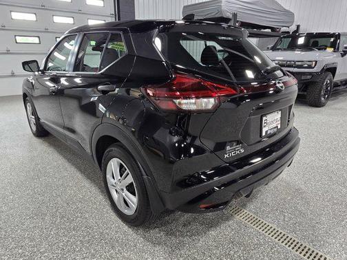 2023 Nissan Kicks S