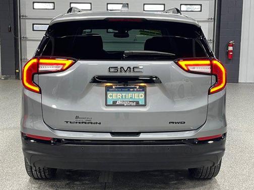 2023 GMC Terrain SLE