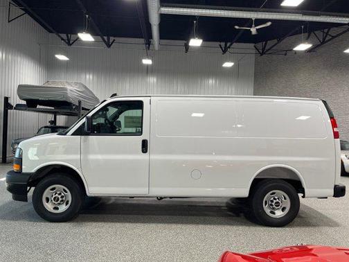 2025 GMC Savana 3500 RWD 3500 Regular Wheelbase Work Van