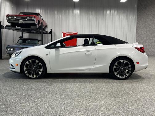 Summit White 2017 Buick Cascada Premium