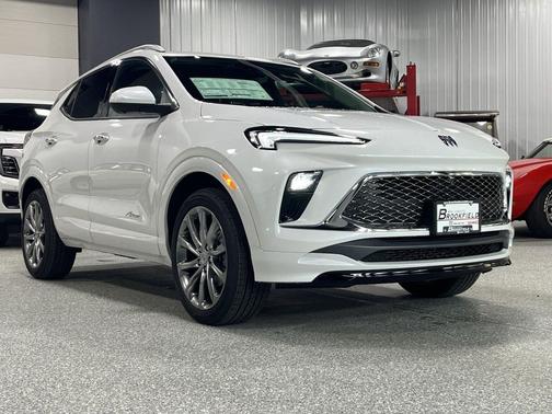 White Frost Tricoat 2026 Buick Encore GX Avenir