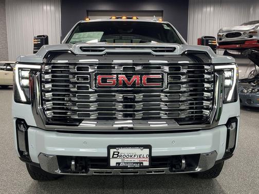 Glacier White Tricoat 2026 GMC Sierra 3500 Denali