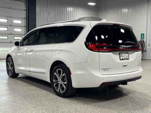 2021 Chrysler Pacifica L