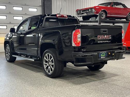 Onyx Black 2021 GMC Canyon Denali