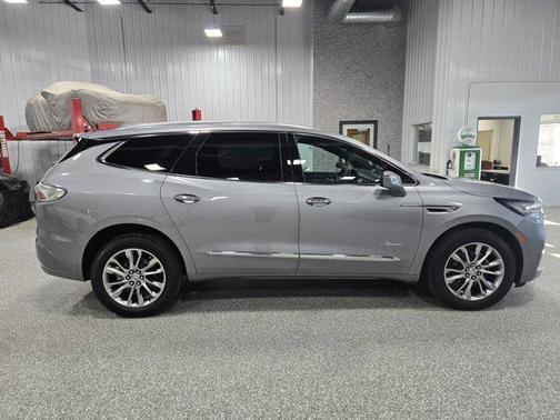 2024 Buick Enclave Avenir AWD