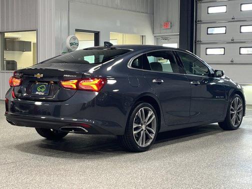 Shadow Gray Metallic 2020 Chevrolet Malibu FWD Premier