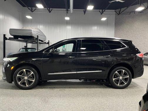 2022 Buick Enclave AWD Essence