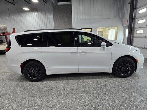 2021 Chrysler Pacifica Limited
