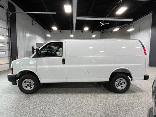2025 GMC Savana 3500 RWD 3500 Regular Wheelbase Work Van