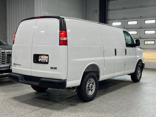 2025 GMC Savana 3500 RWD 3500 Regular Wheelbase Work Van