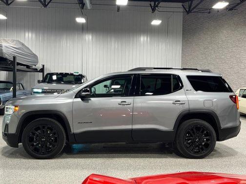 2023 GMC Acadia AWD SLT