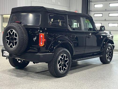 Shadow Black 2022 Ford Bronco Outer Banks