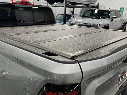 2023 GMC Canyon AT4X