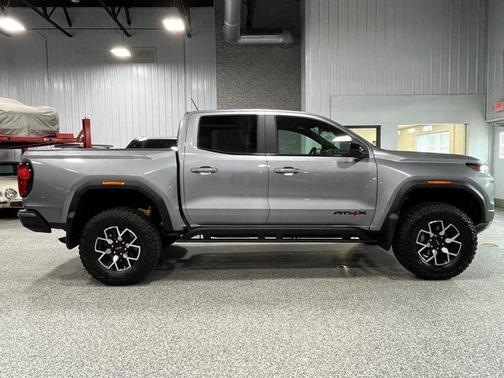 2023 GMC Canyon AT4X