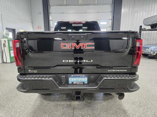 2024 GMC Sierra 2500 Denali