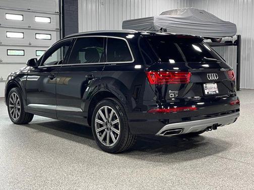 2019 Audi Q7 45 Premium Plus