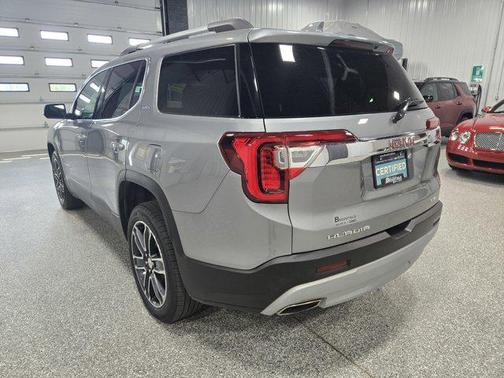 2023 GMC Acadia AWD SLT