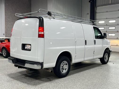 2020 Chevrolet Express 2500 RWD 2500 Regular Wheelbase WT