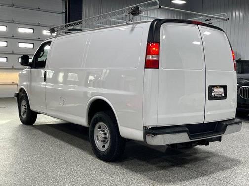 2020 Chevrolet Express 2500 RWD 2500 Regular Wheelbase WT