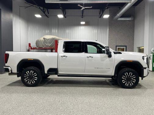 2024 GMC Sierra 2500 Denali Ultimate