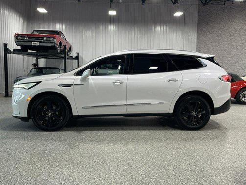 White Frost Tricoat 2023 Buick Enclave Essence AWD