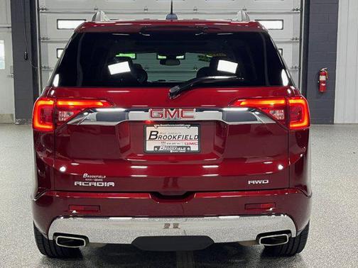 2017 GMC Acadia Denali
