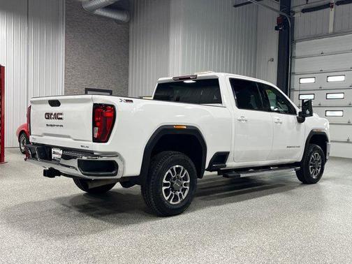 2022 GMC Sierra 2500 SLE